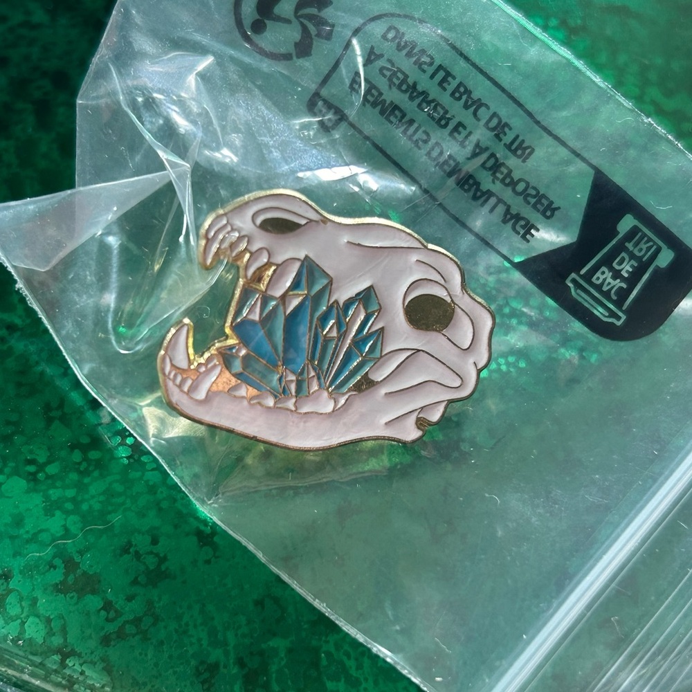 Dinosaur crystal skull 💀✨